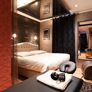 Apartment -